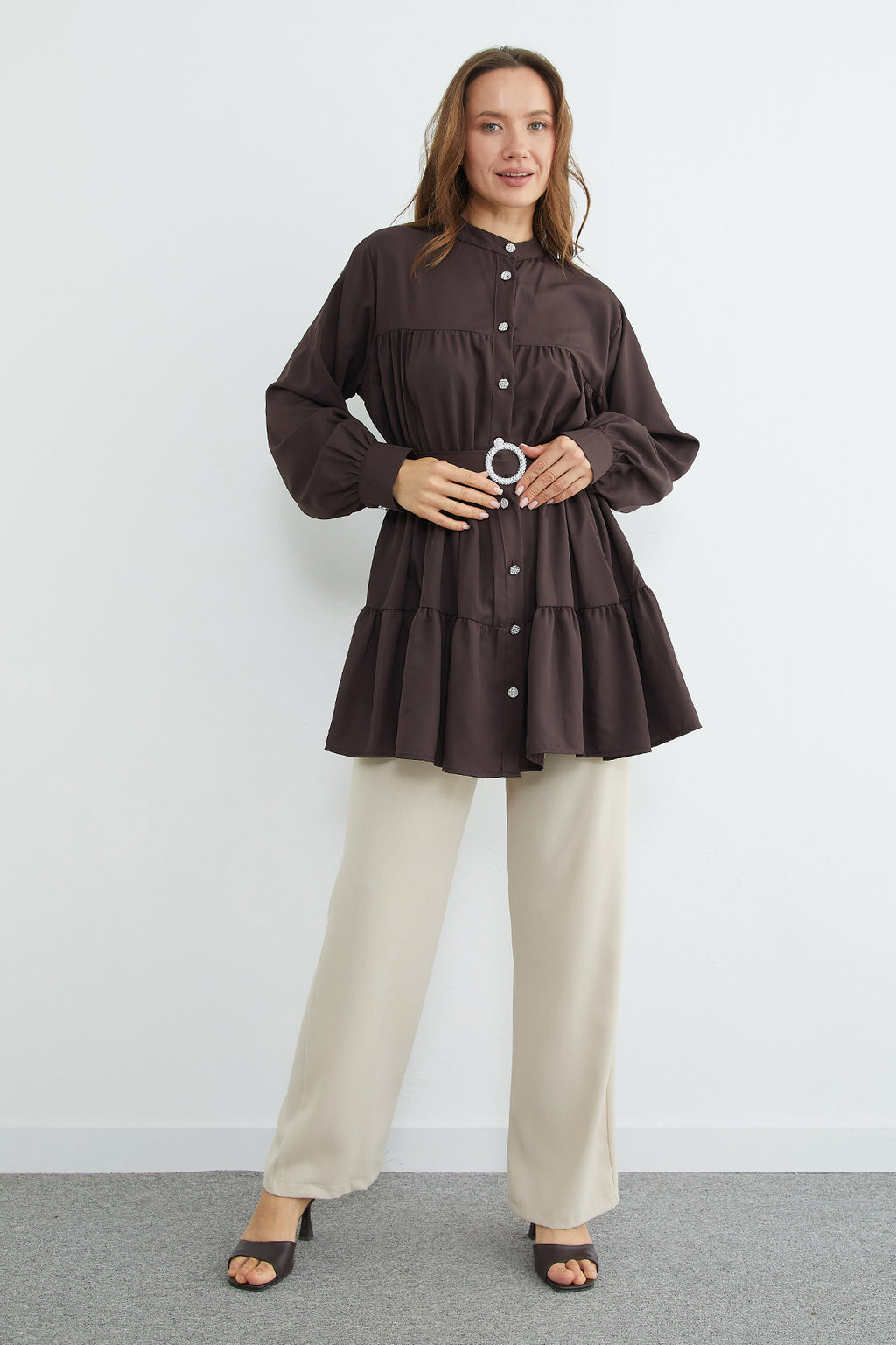 Belted stone-detail tunic in dark coffee, collar detail – Fullamoda Jordan