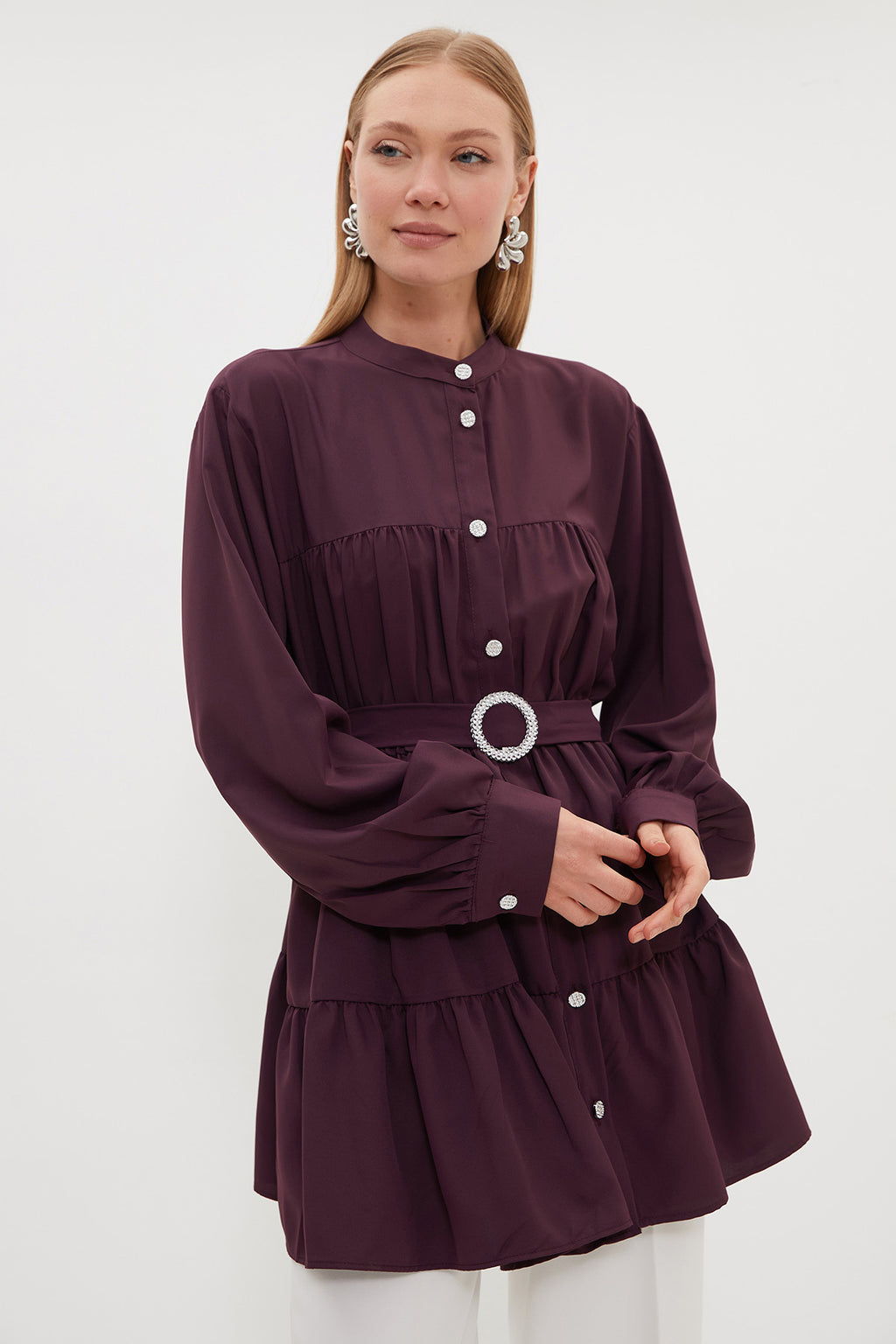 Belted stone-detail tunic in plum, back view – Fullamoda Jordan