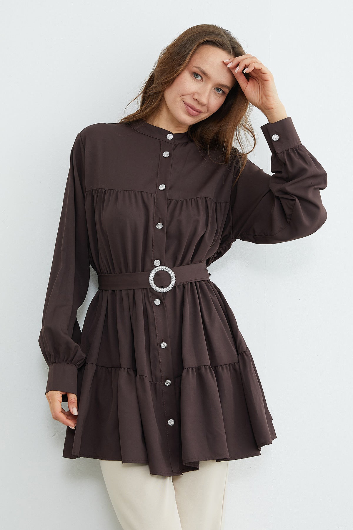 Belted stone-detail tunic in dark coffee, side view – Fullamoda Jordan