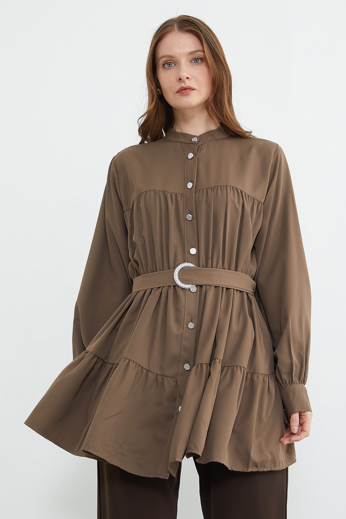 Fullamodest belted stone-detail tunic in light coffee – Fullamoda Jordan