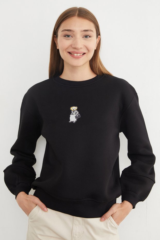 3-Thread Teddy Bear Embroidered Crew Neck Sweatshirt - Black