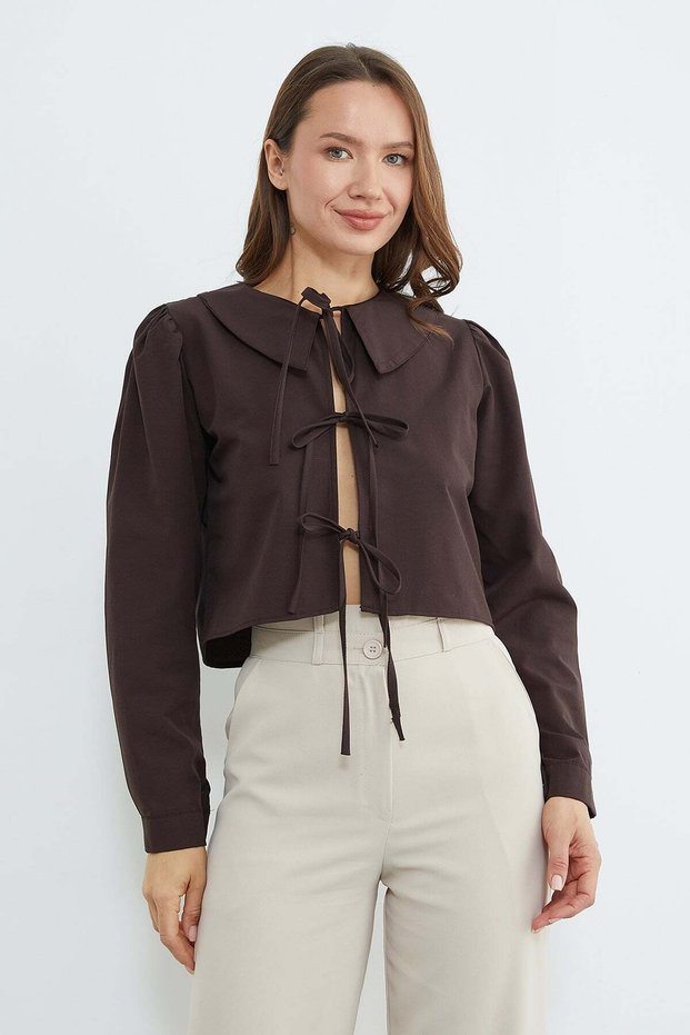 Front Tie Baby Collar Crop Blouse - Brown