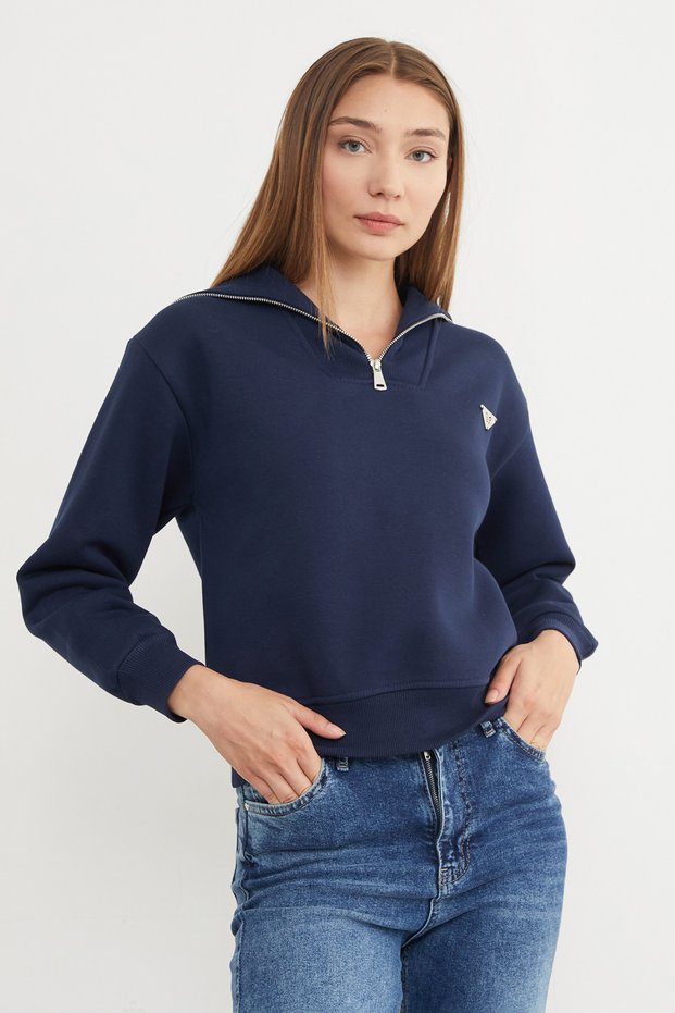 3-Thread Triangle Metal Emblem Sweatshirt - Navy Blue