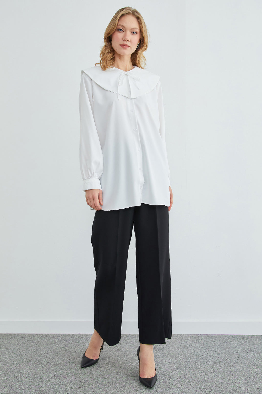 Baby collar balloon sleeve tunic in white, detail – Fullamoda Jordan