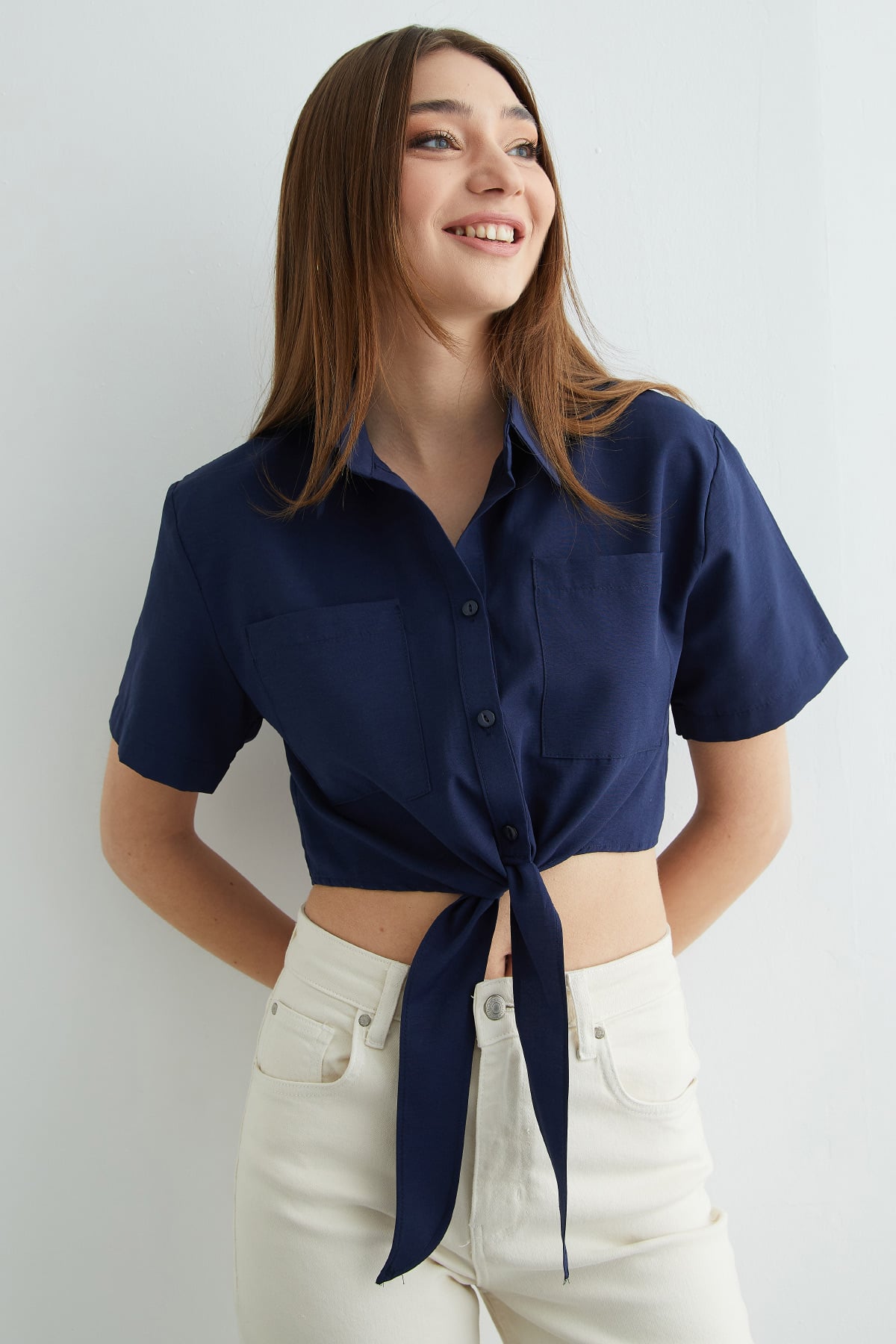 Navy tie-front shirt, second view | قميص بربطة كحلي – Fullamoda Jordan