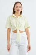 Yellow | Tie-front two-pocket crop shirt | قميص بربطة أمامية أصفر – Fullamoda Jordan