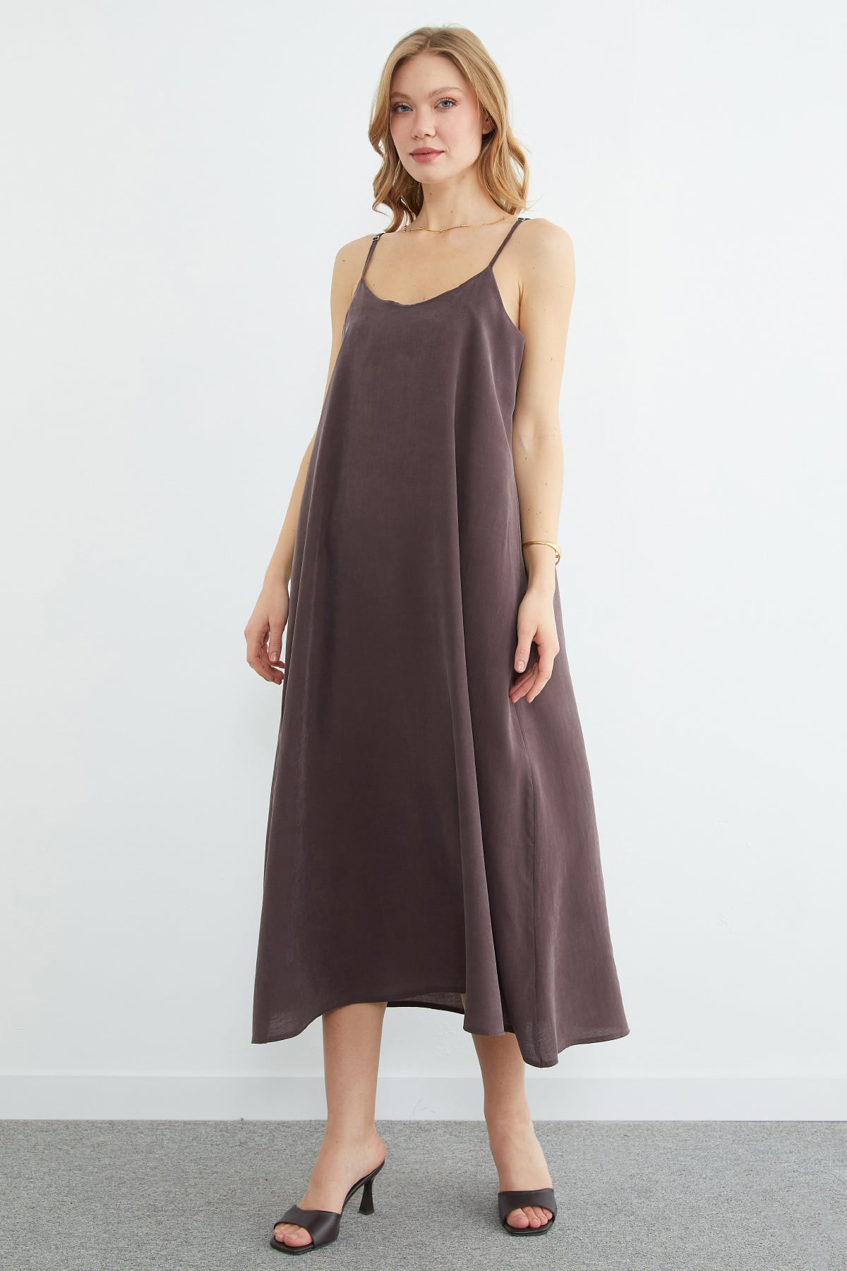 Brown maxi slip dress, second view | فستان بحمالات بني – Fullamoda Jordan