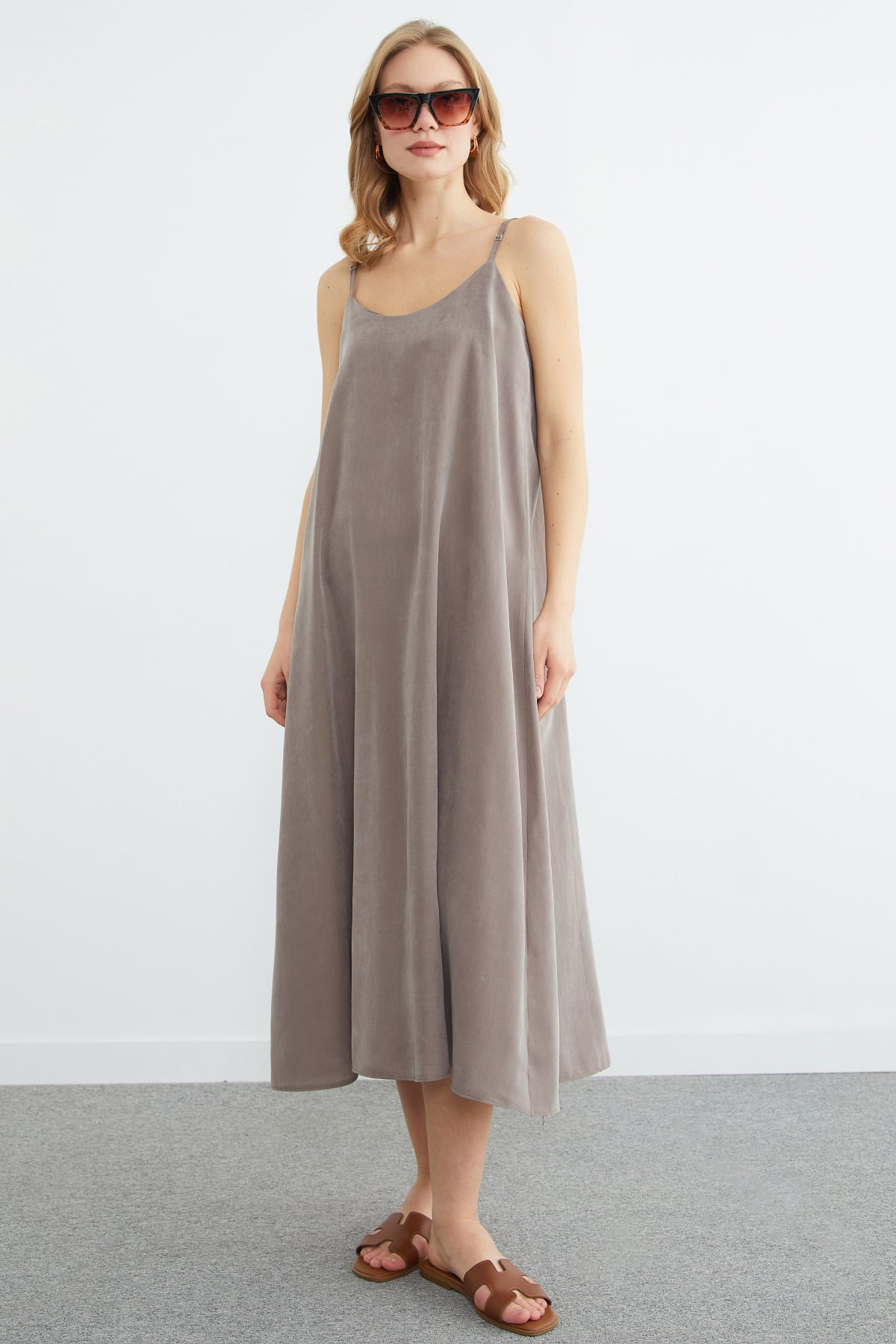 Mink | Strappy Tencel maxi slip dress | فستان طويل بحمالات فيزون – Fullamoda Jordan