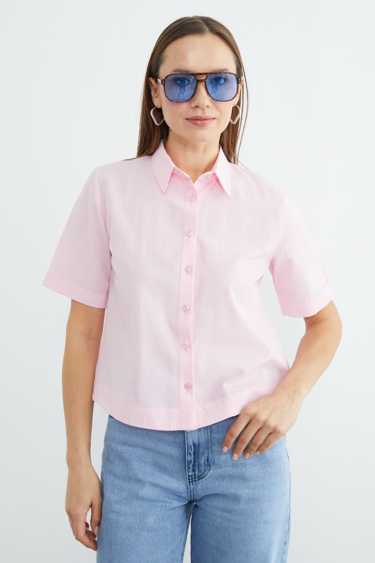 Pink short-sleeve shirt, second view | قميص وردي – Fullamoda Jordan