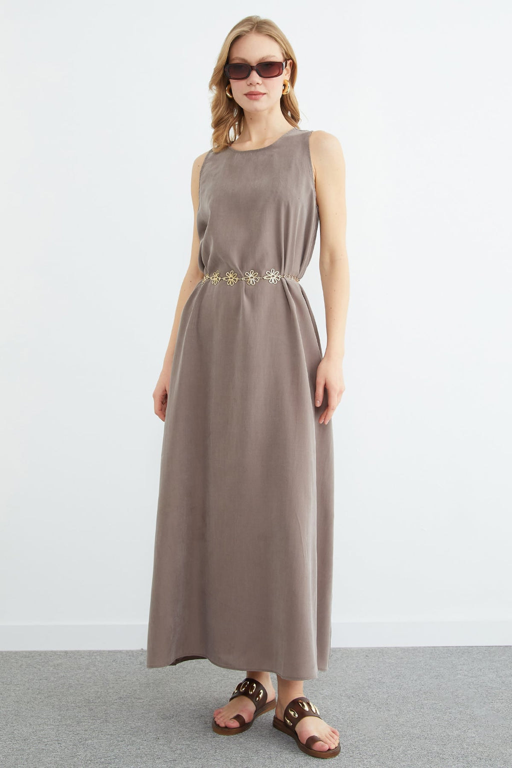 Mink | Sleeveless zip-back Tencel maxi dress | فستان طويل بدون أكمام فيزون – Fullamoda Jordan