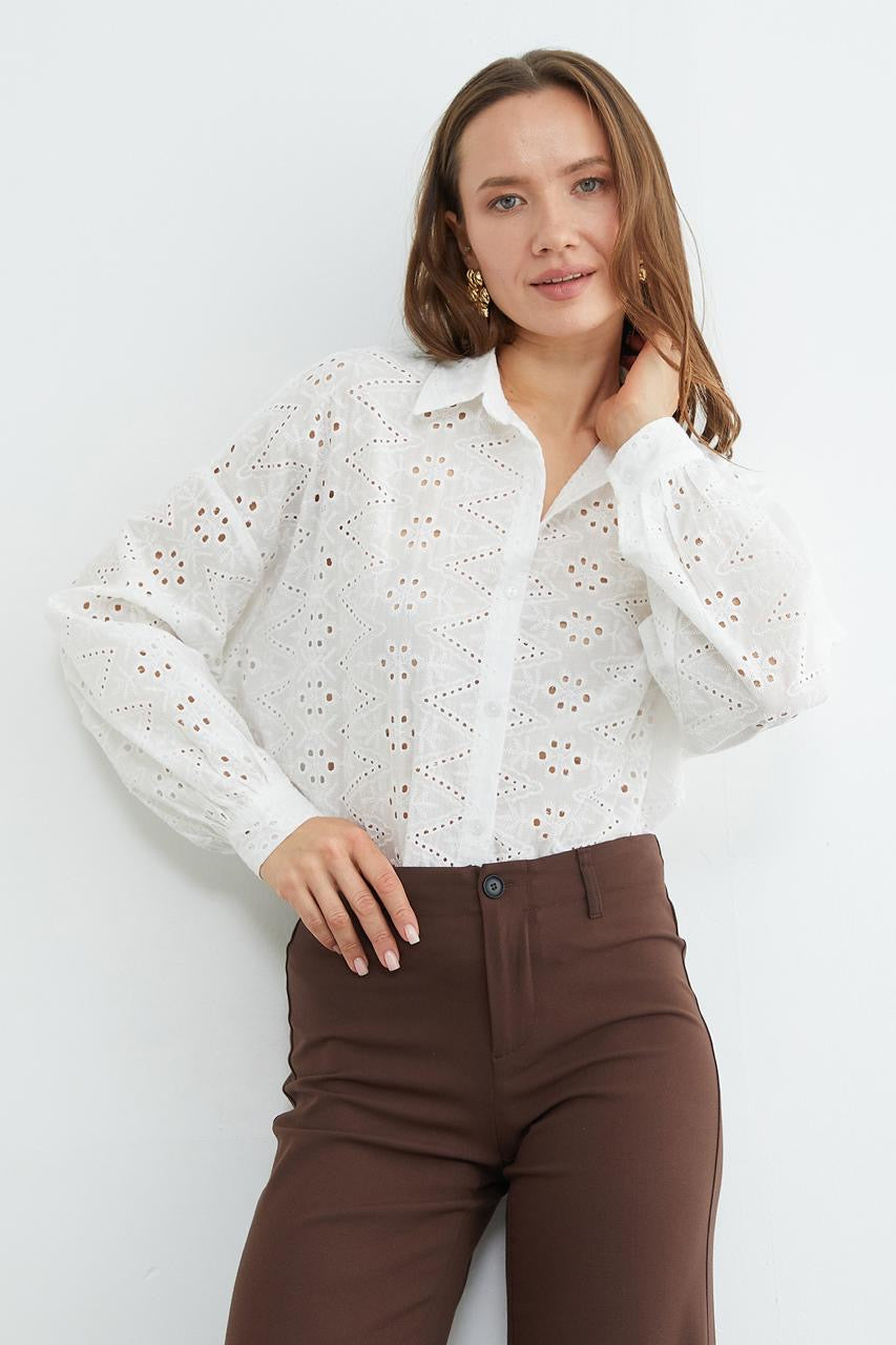 White eyelet button-up top, one size | بلوزة بيضاء مخرمة – Fullamoda Jordan